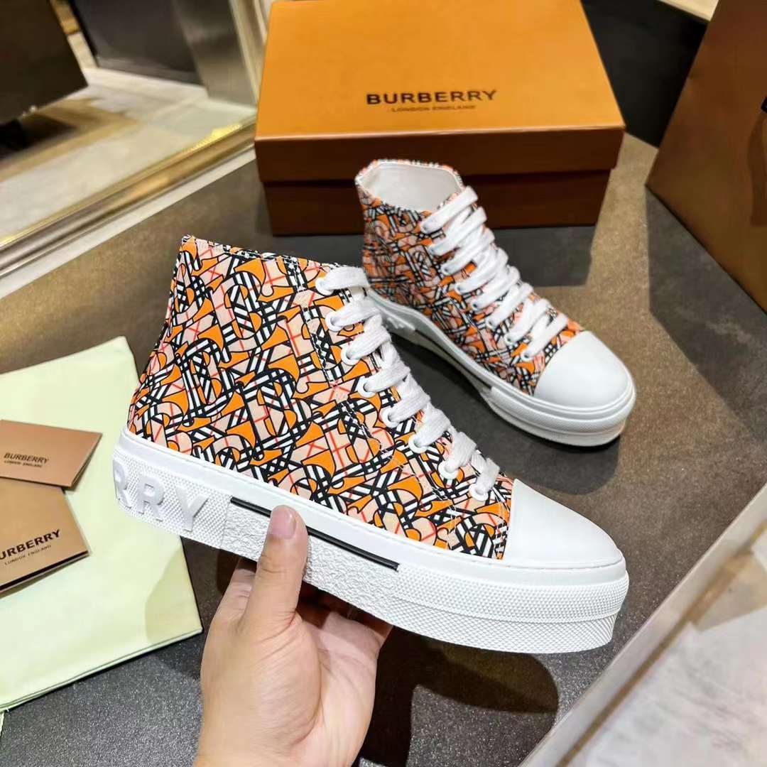 Men Women B*rberry Sneaker ()
