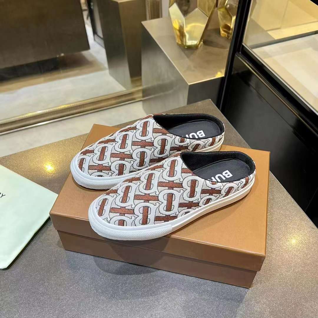 Men Women B*rberry Sneaker ()