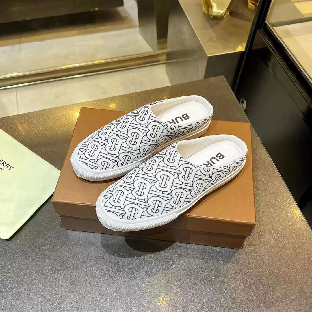 Men Women B*rberry Sneaker ()