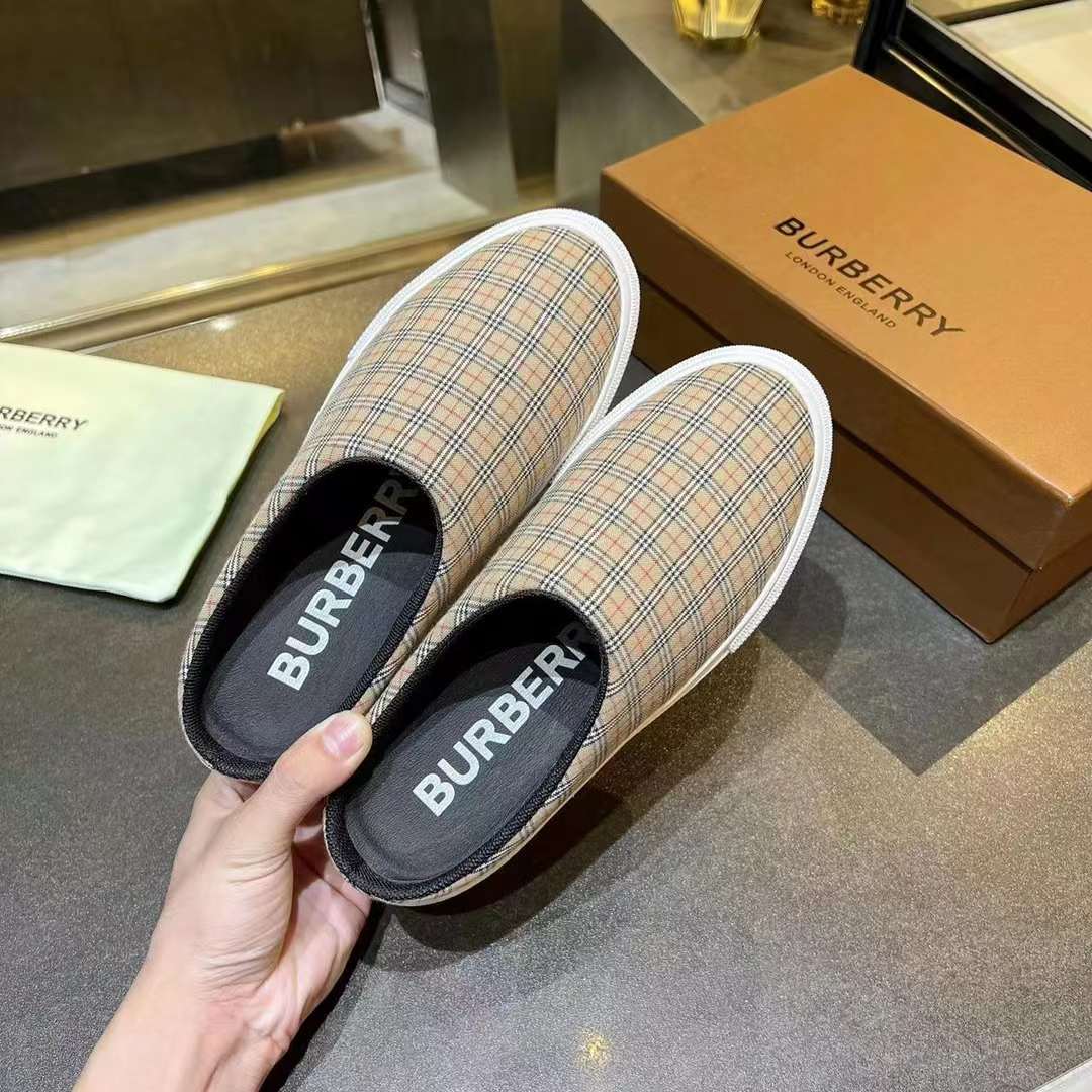 Men Women B*rberry Sneaker ()