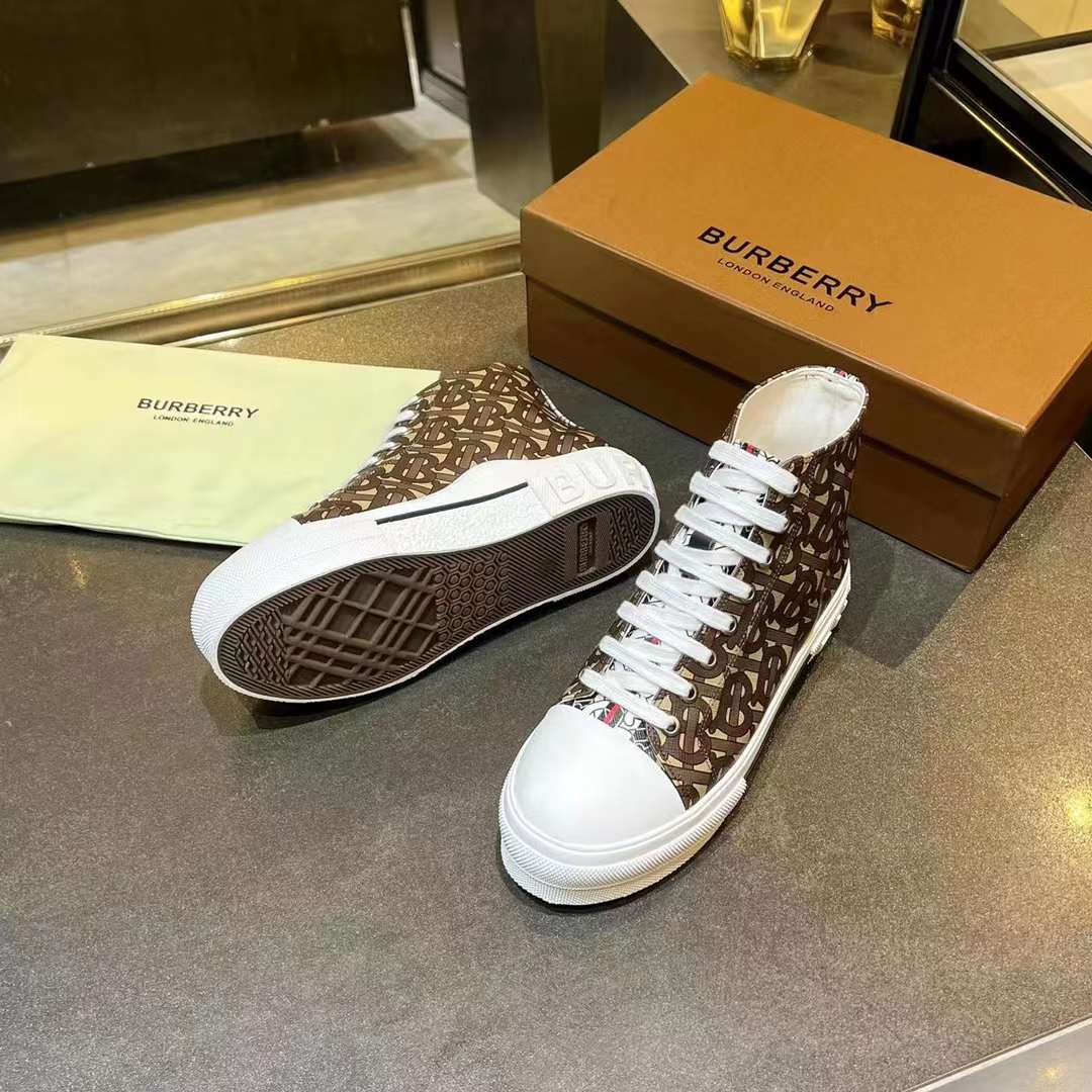 Men Women B*rberry Sneaker ()