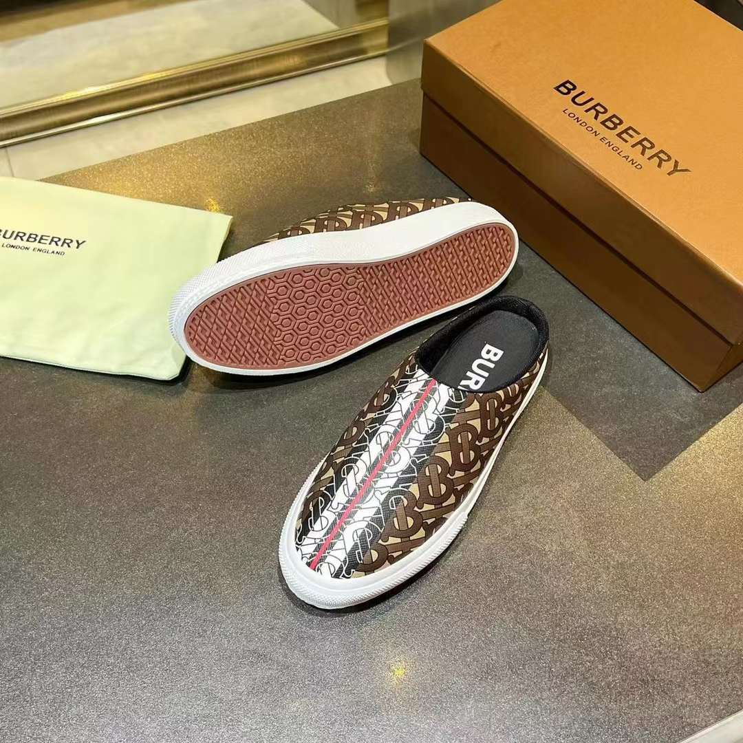 Men Women B*rberry Sneaker ()