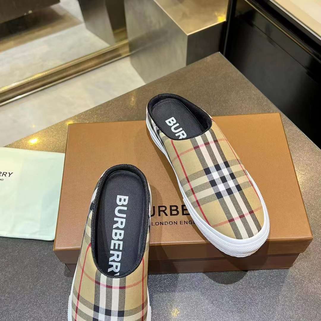 Men Women B*rberry Sneaker ()