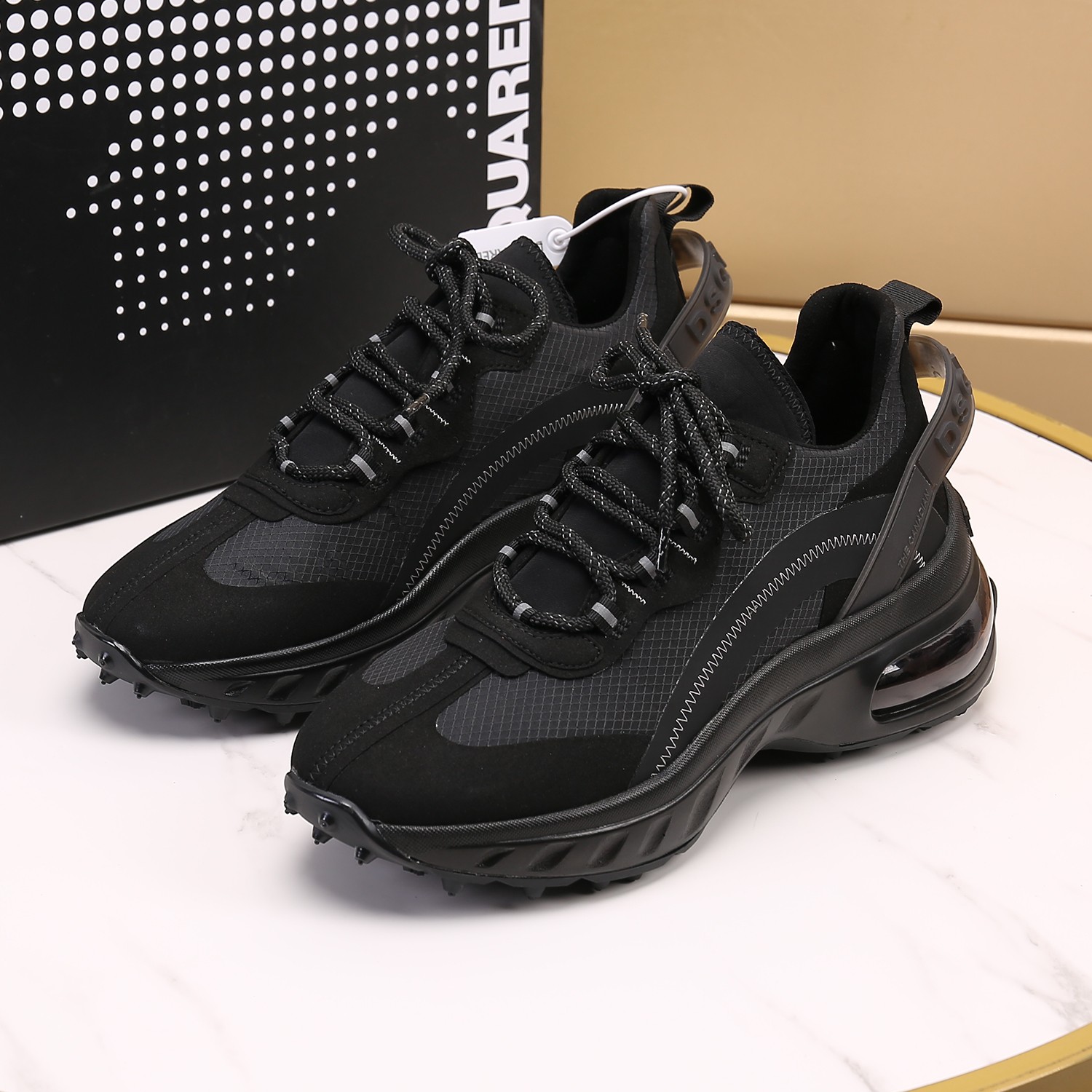 Men O*ff W*hite Top Sneakers