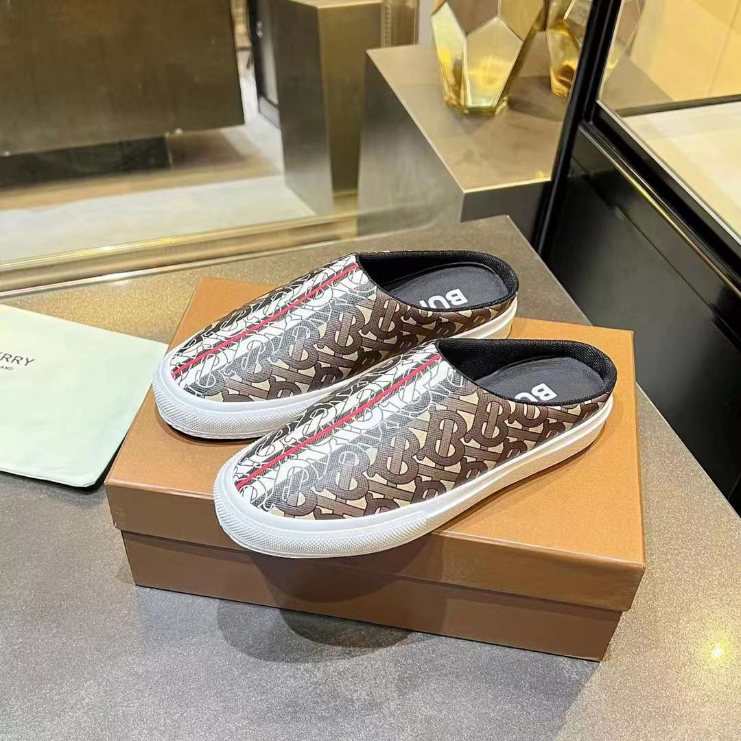 Men Women B*rberry Sneaker ()