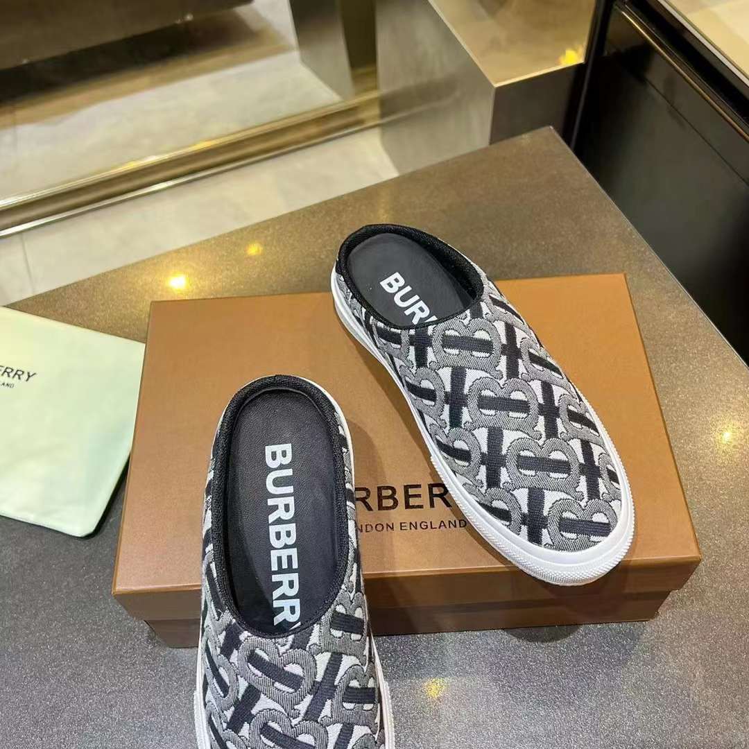 Men Women B*rberry Sneaker ()