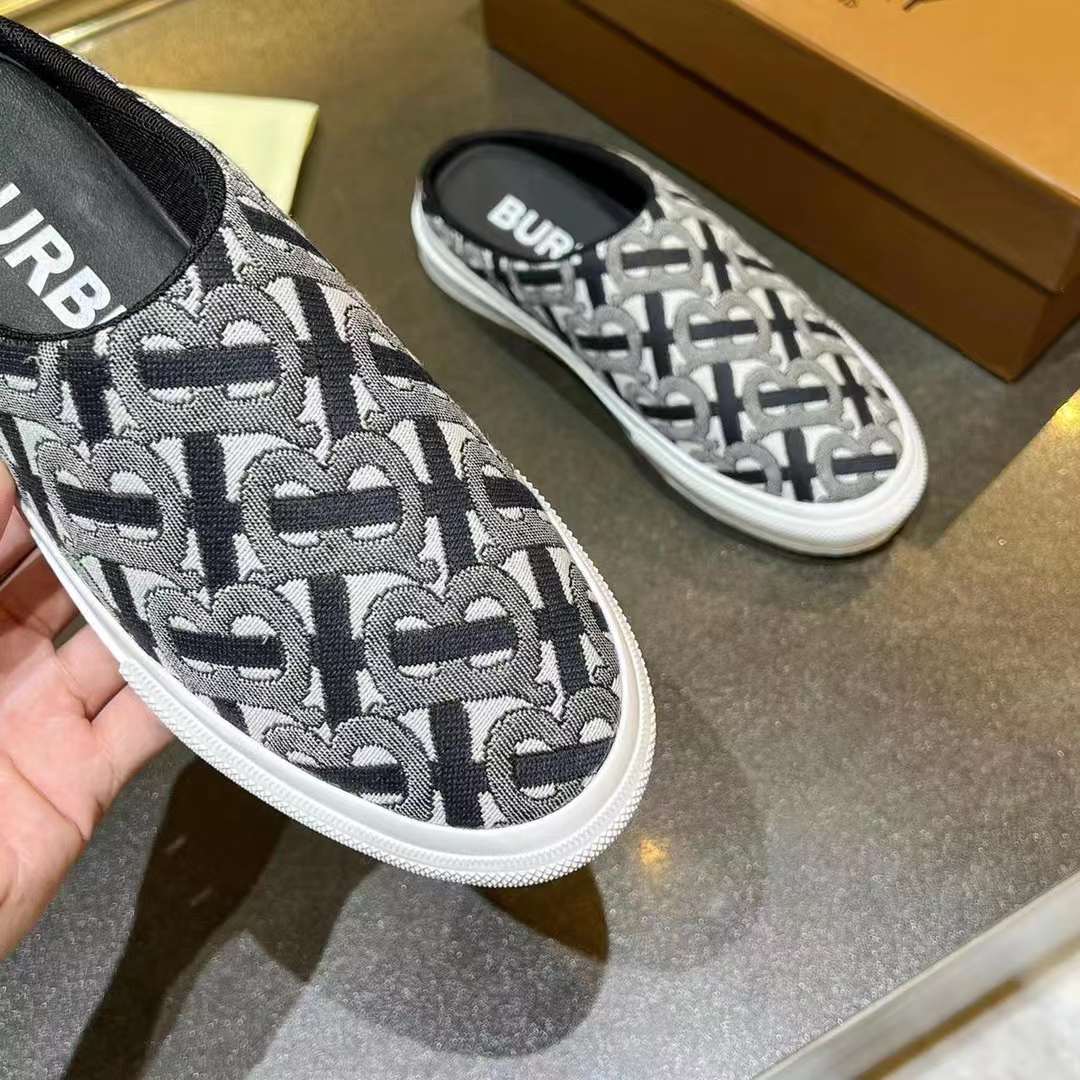 Men Women B*rberry Sneaker ()