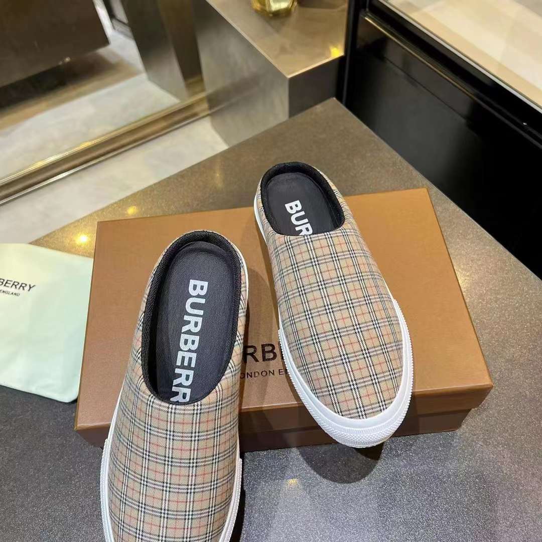Men Women B*rberry Sneaker ()