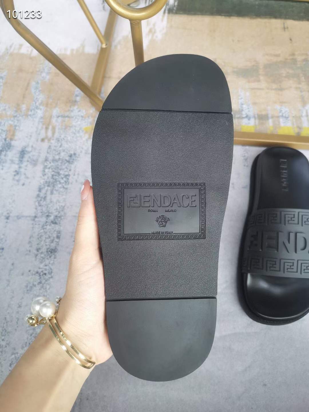 Men Women F*endi Top Sandals