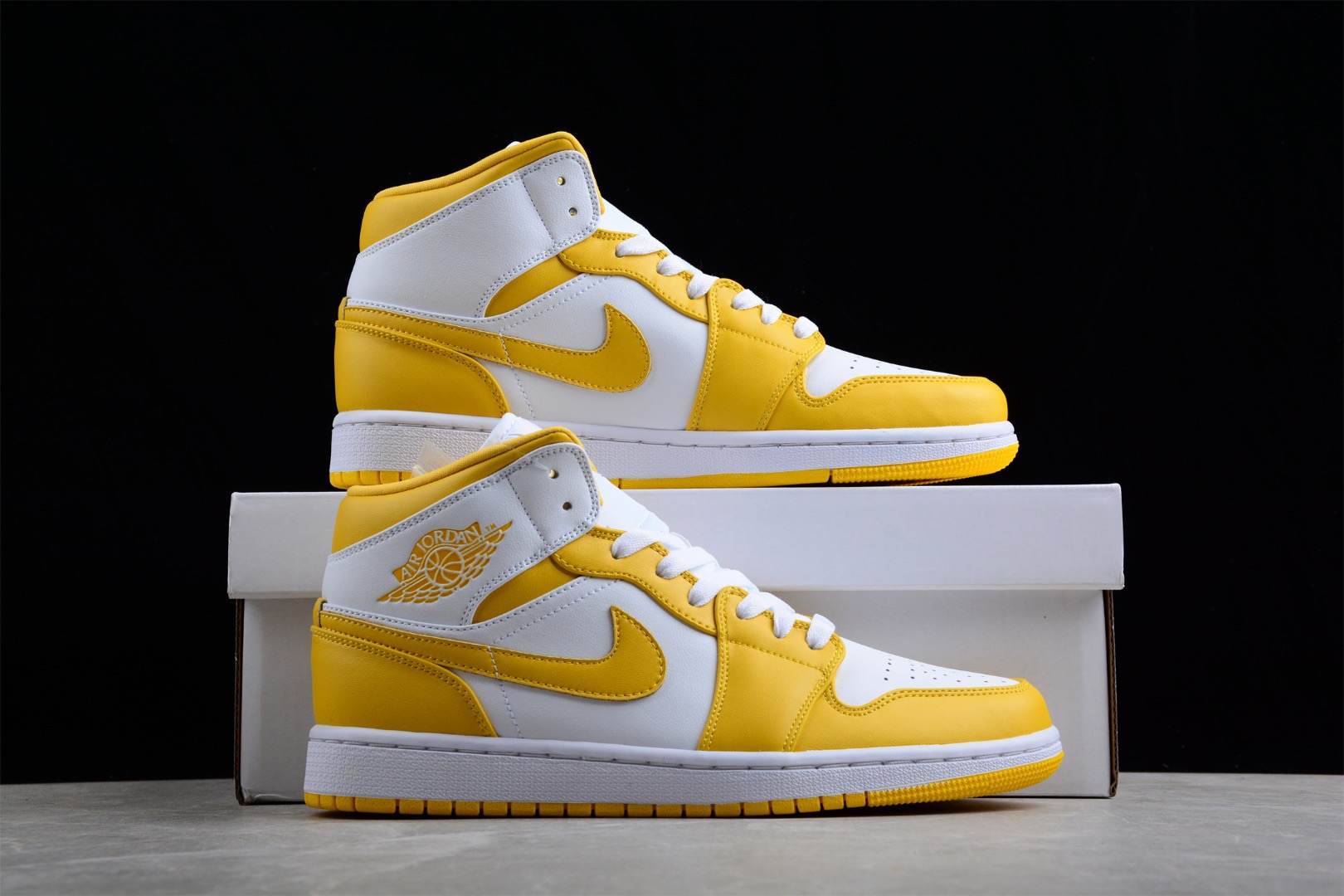 Nike Air Jordan 1 High AJ1
