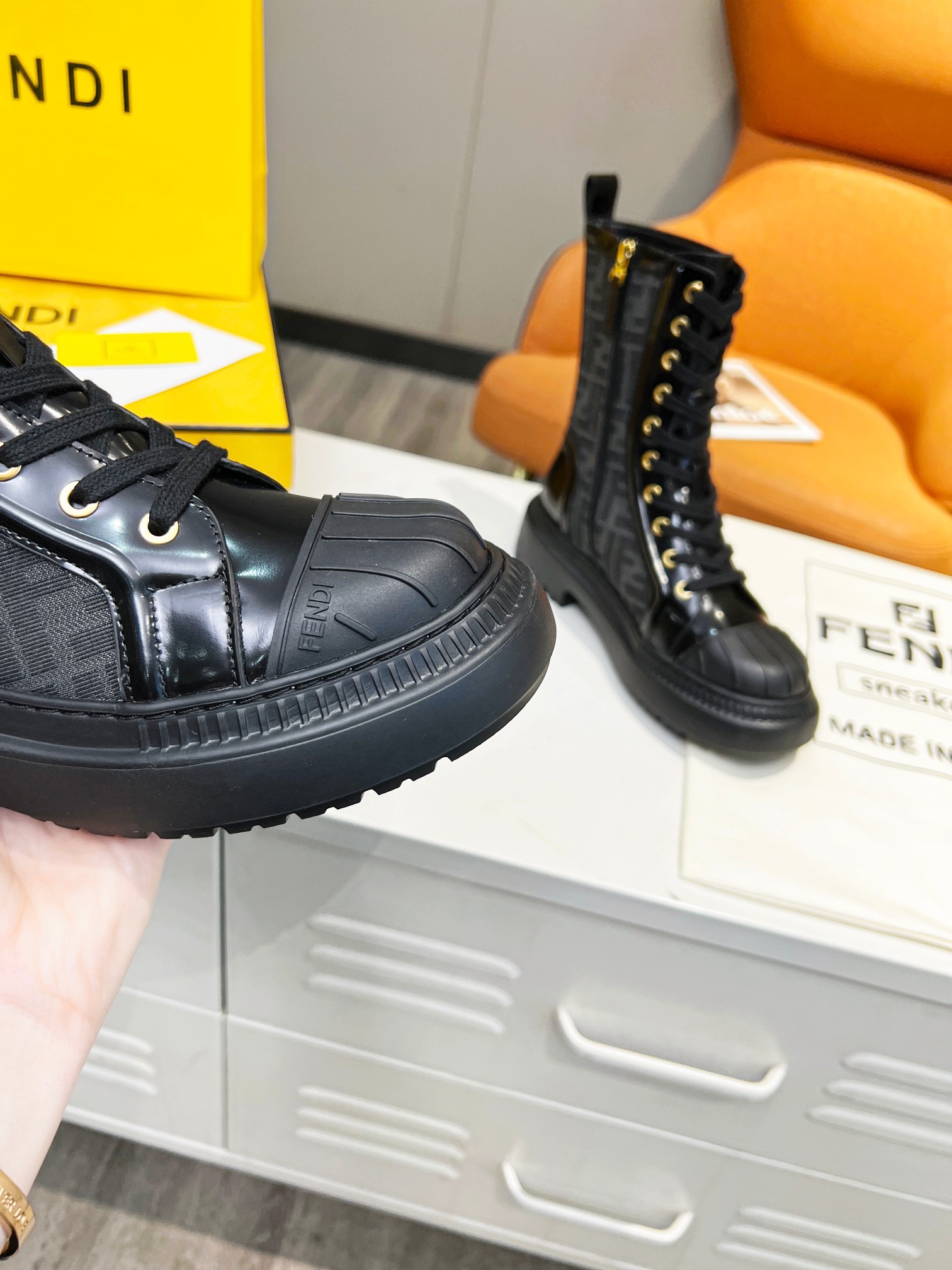 Women F*endi Top Boots Maikesneakers