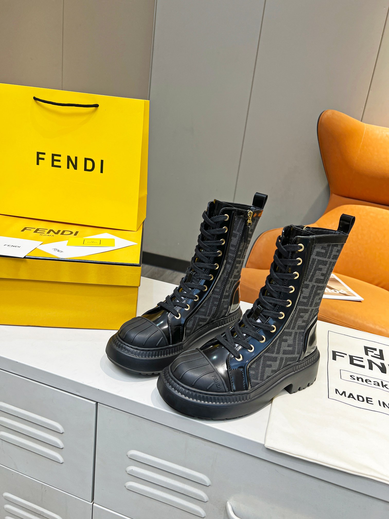 Women F*endi Top Boots Maikesneakers