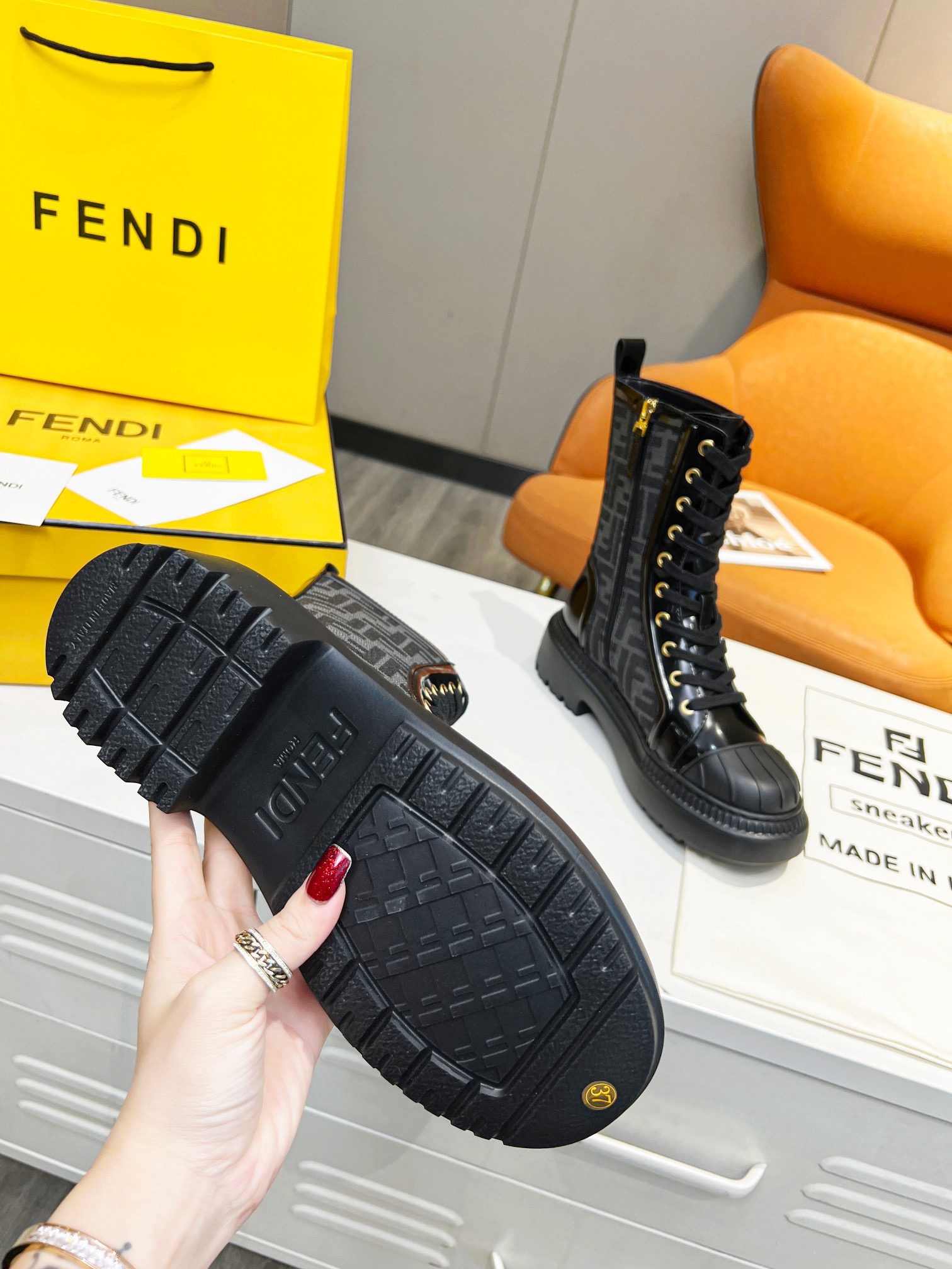 Women F*endi Top Boots Maikesneakers