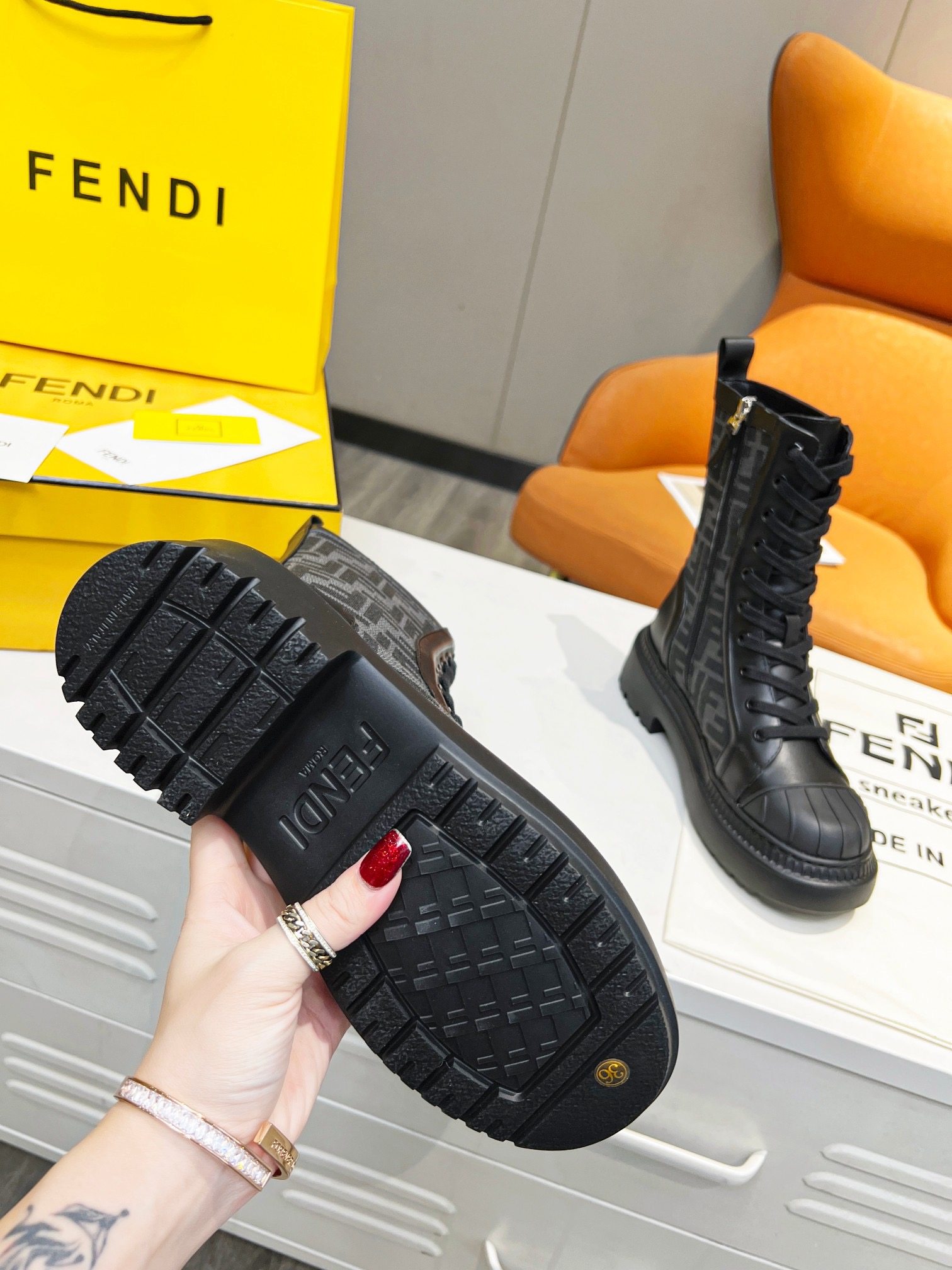 Women F*endi Top Boots Maikesneakers