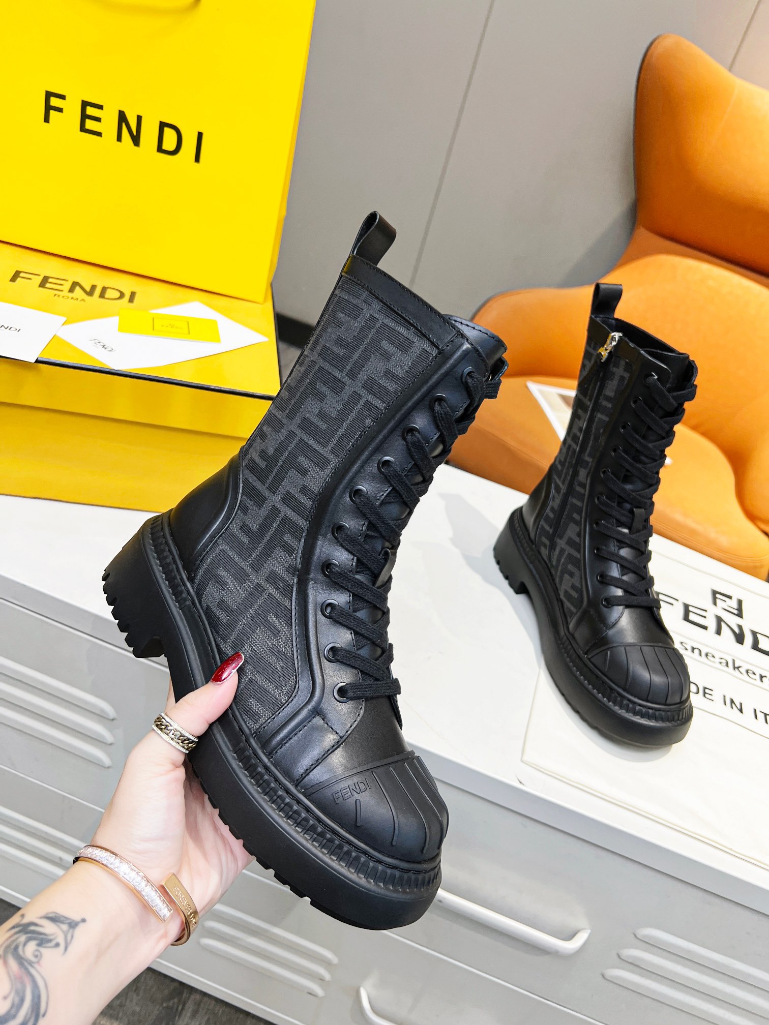Women F*endi Top Boots Maikesneakers