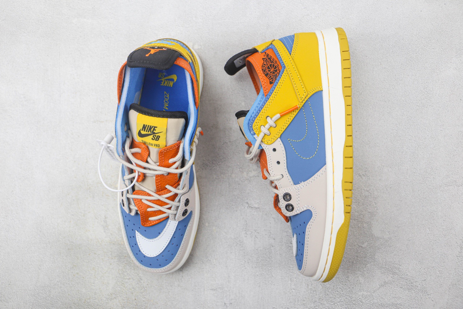 Nike SB Dunk Low