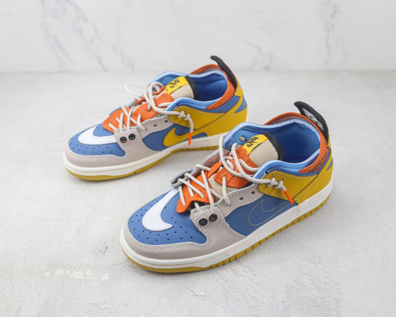 Nike SB Dunk Low