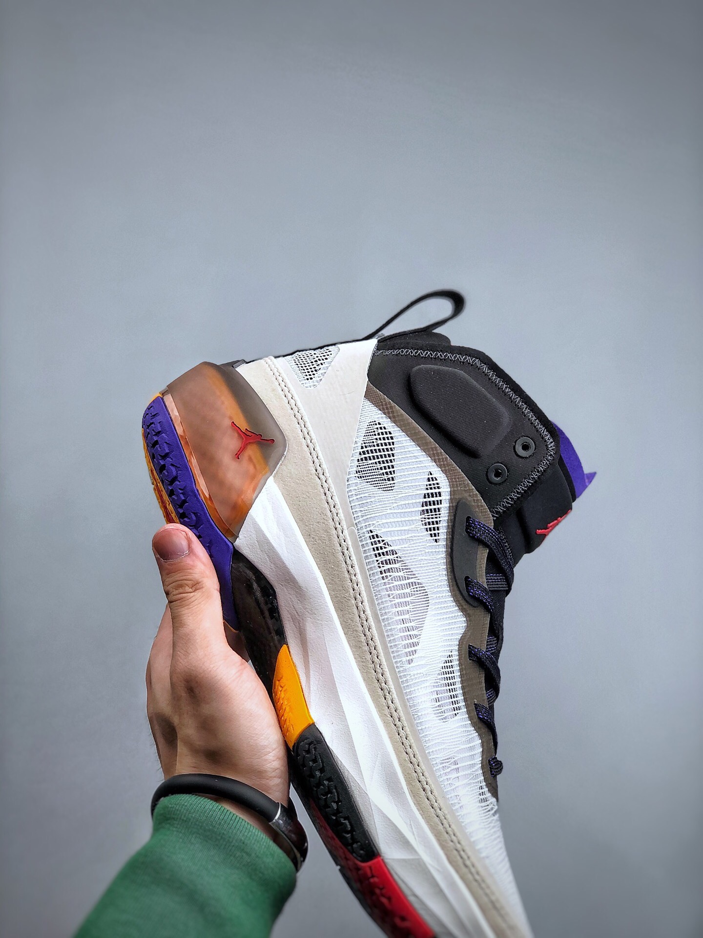 Nike Air Jordan 37