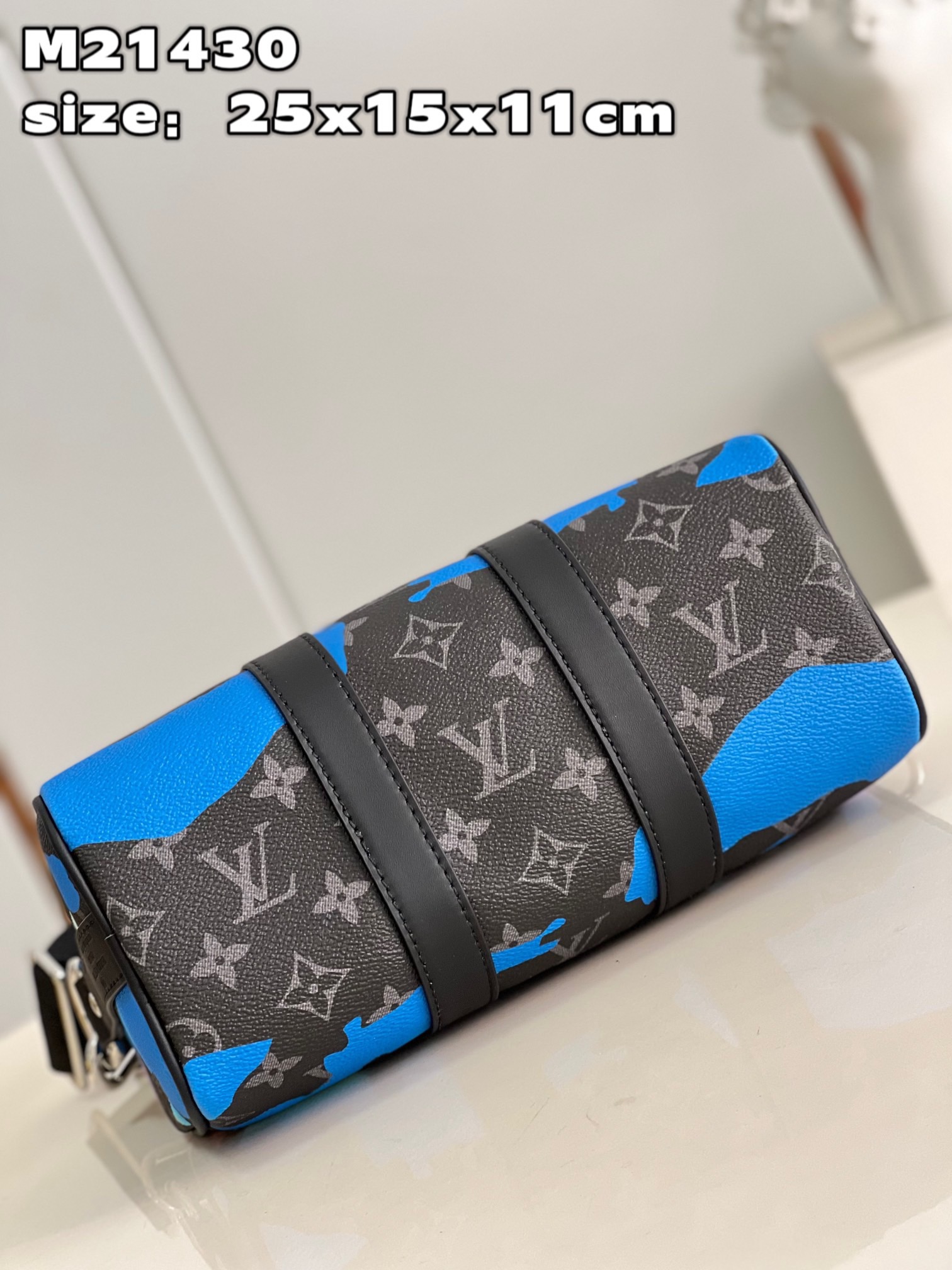 L*ouis V*uitton Top Bag