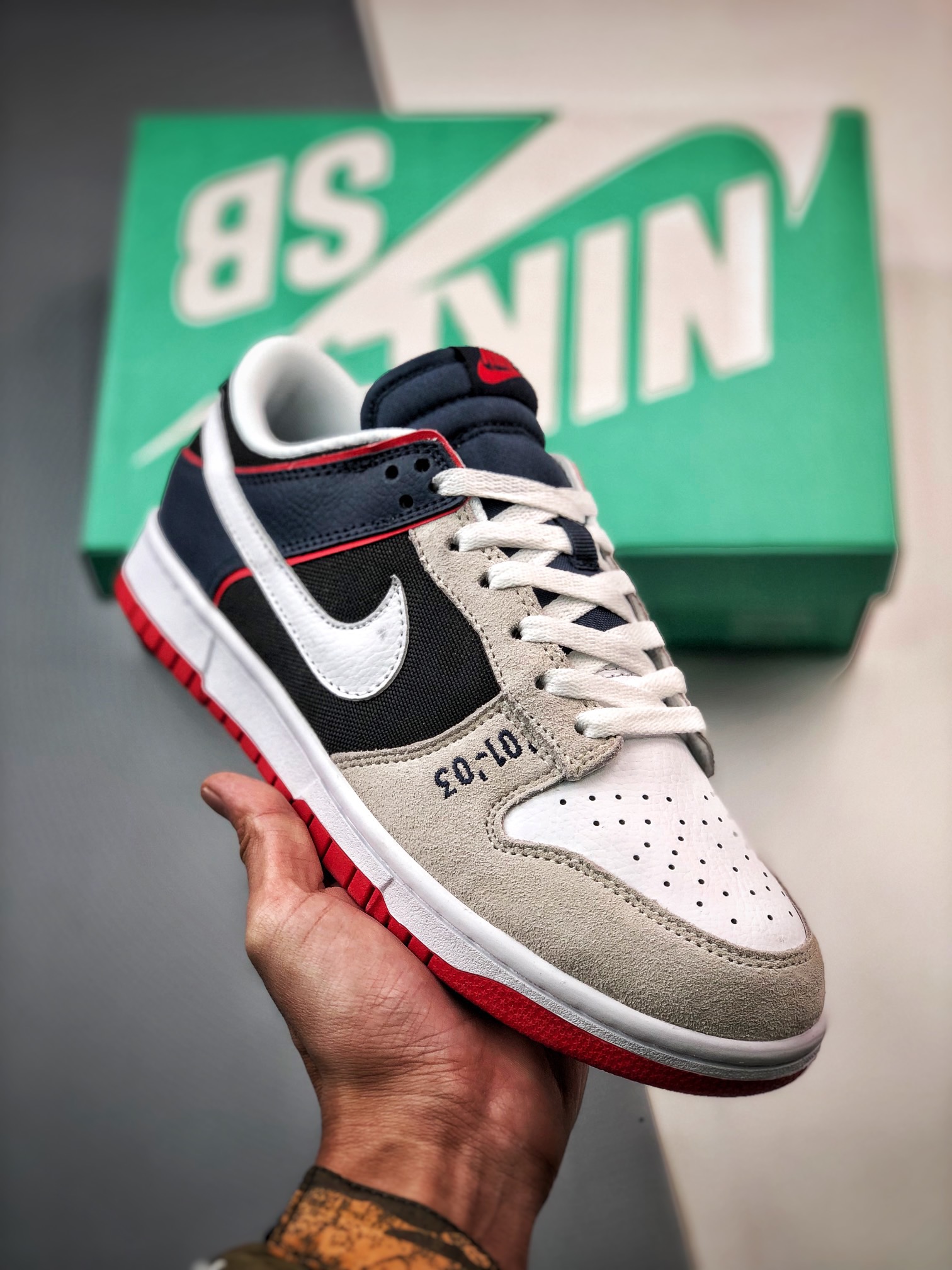 Nike SB Dunk low purple pigeon