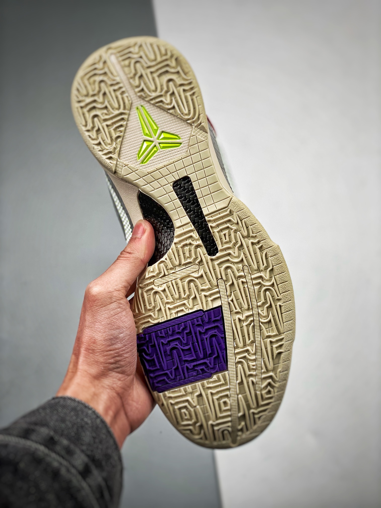 NIKE zoom Kobe 5
