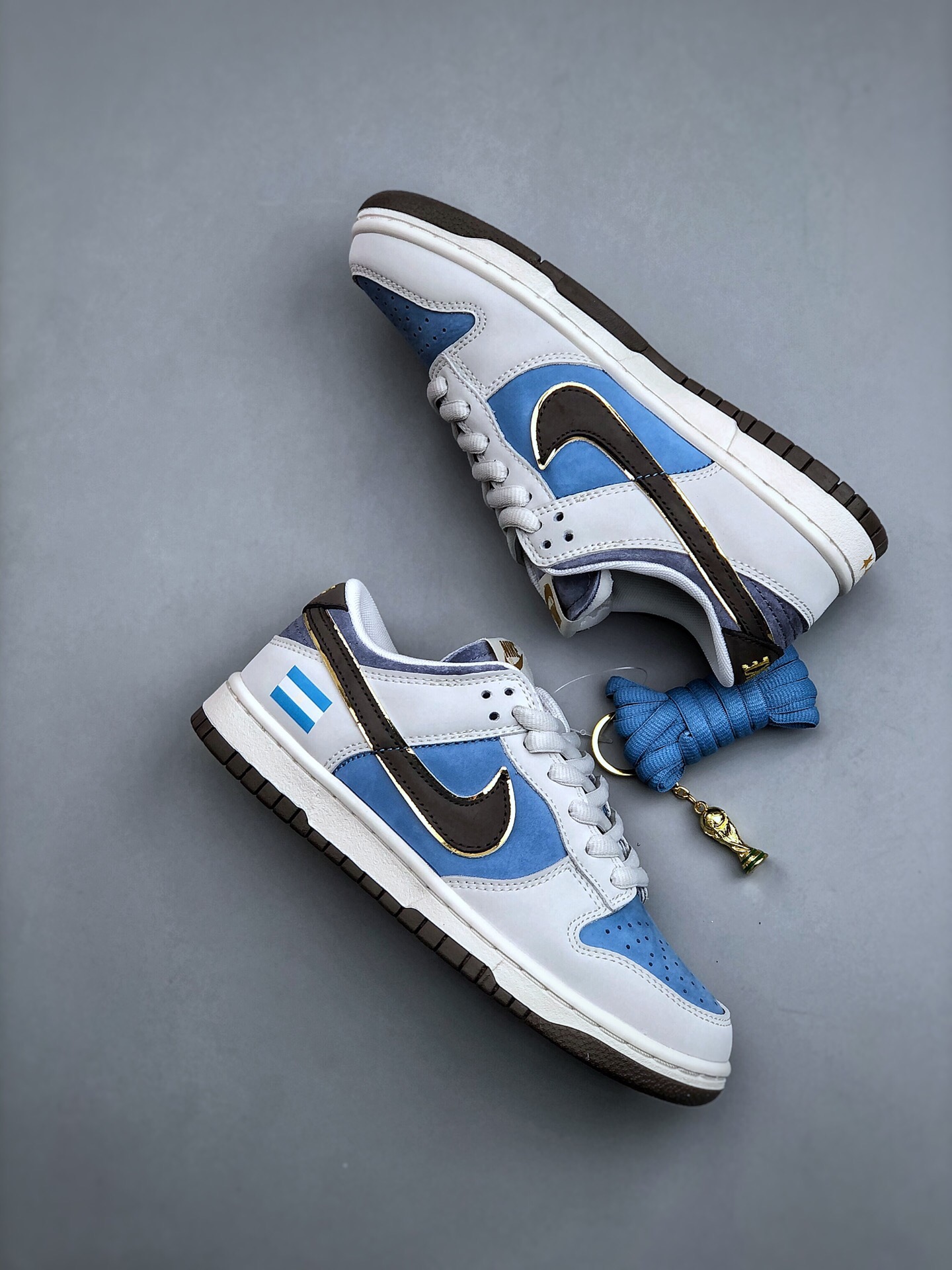 Nike SB Dunk Low