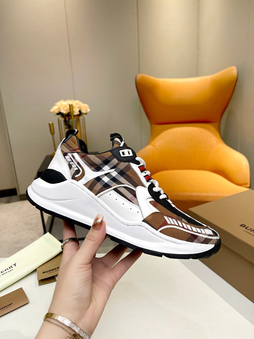 Men B*rberry Sneaker （）