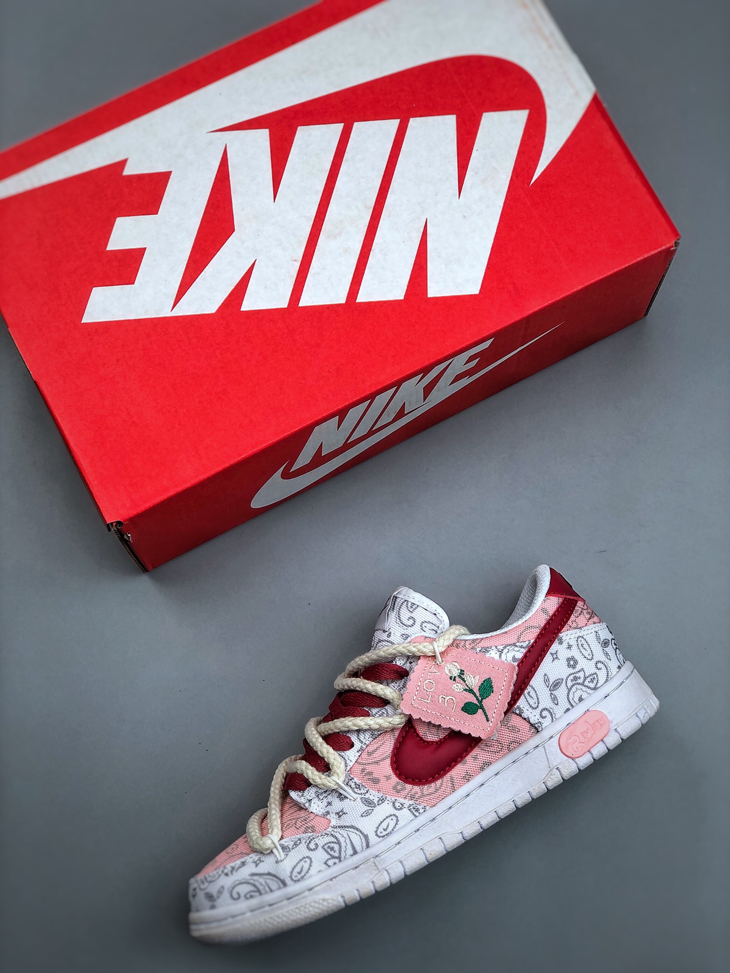 Nike SB Dunk Low