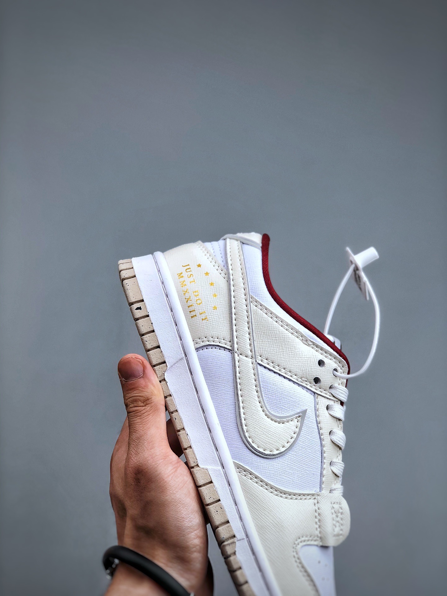 Nike SB Dunk Low