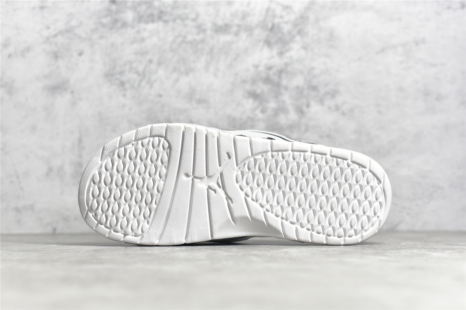 Nike Air Jordan 13 Slippers