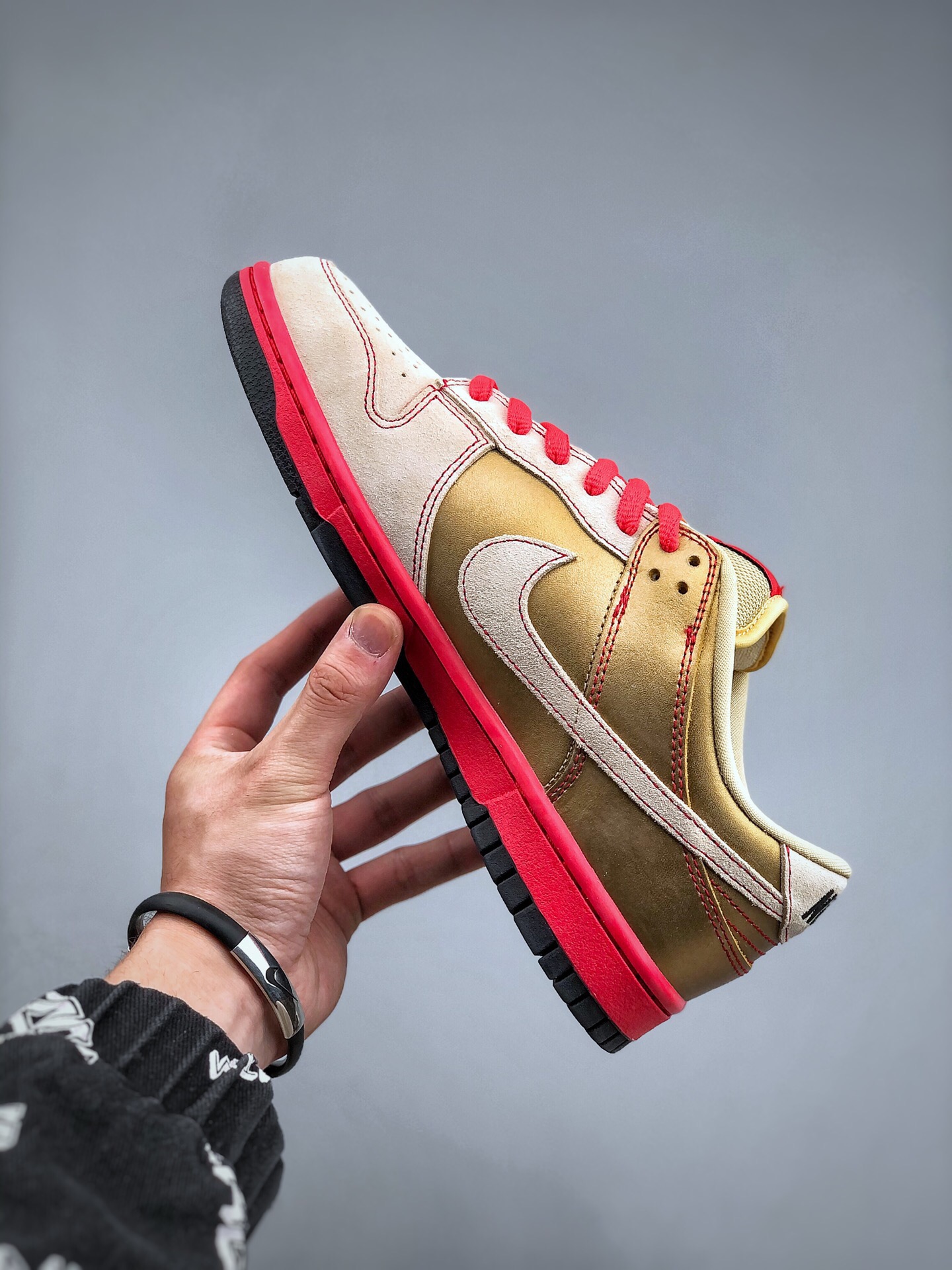 Nike SB Dunk Low