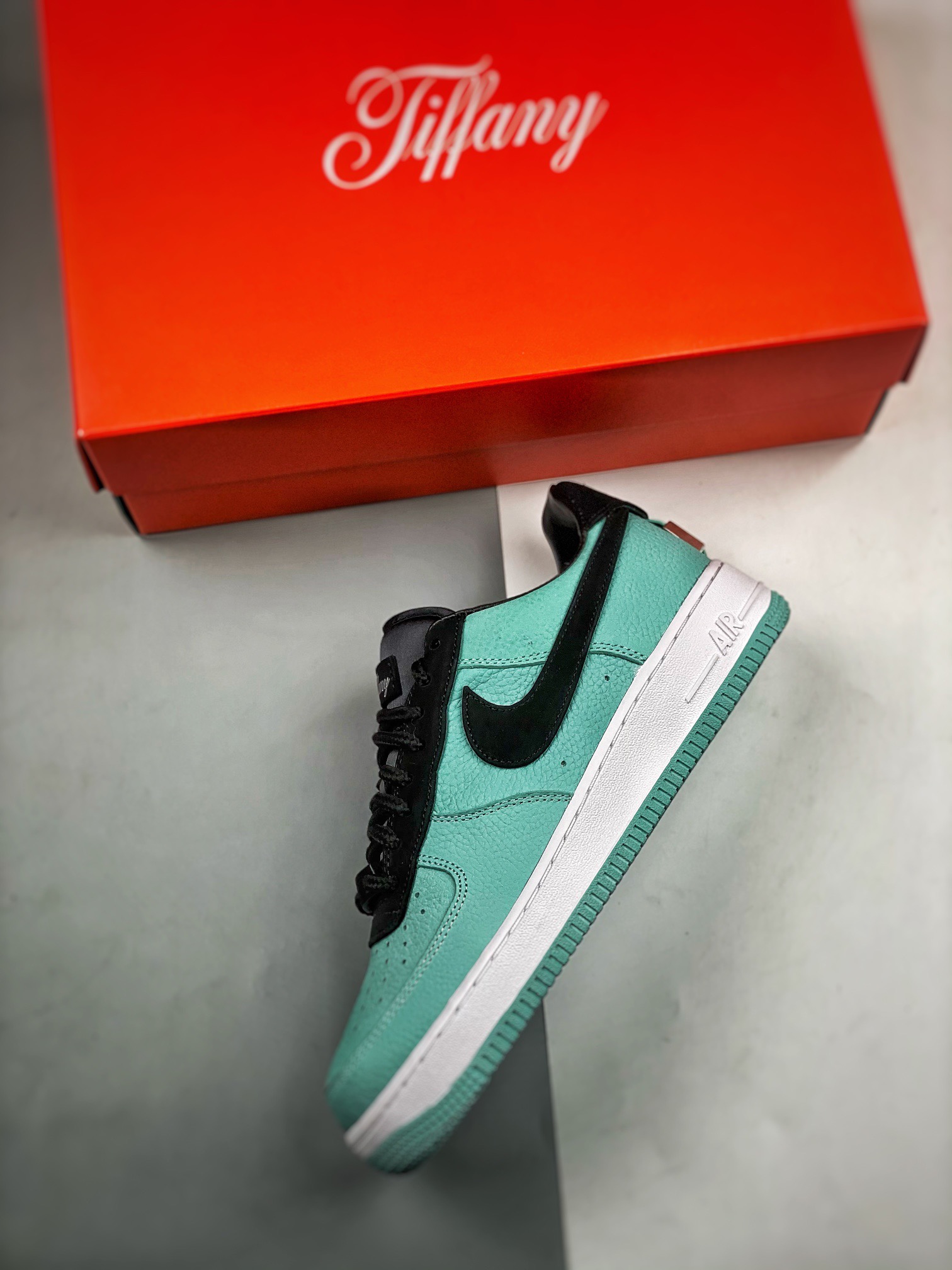 T*iffany&co. + Nike Air Force 1