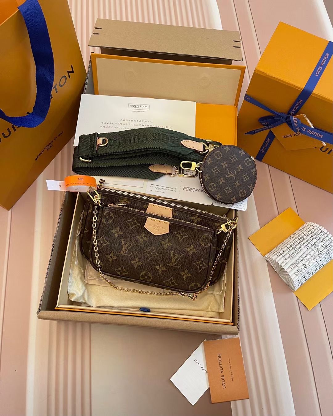 L*ouis V*uitton Top Bag