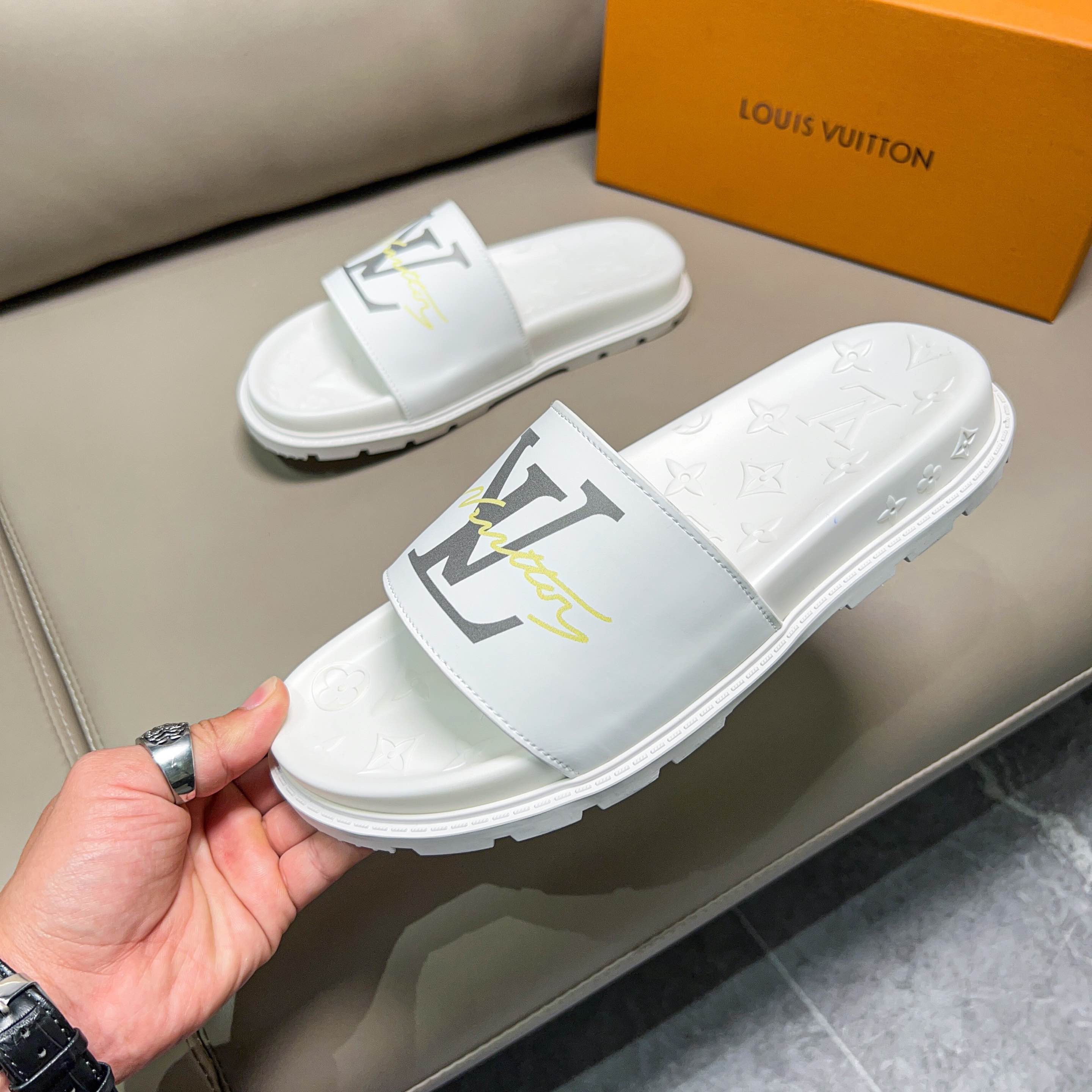 Men L*ouis V*uitton Top Slippers