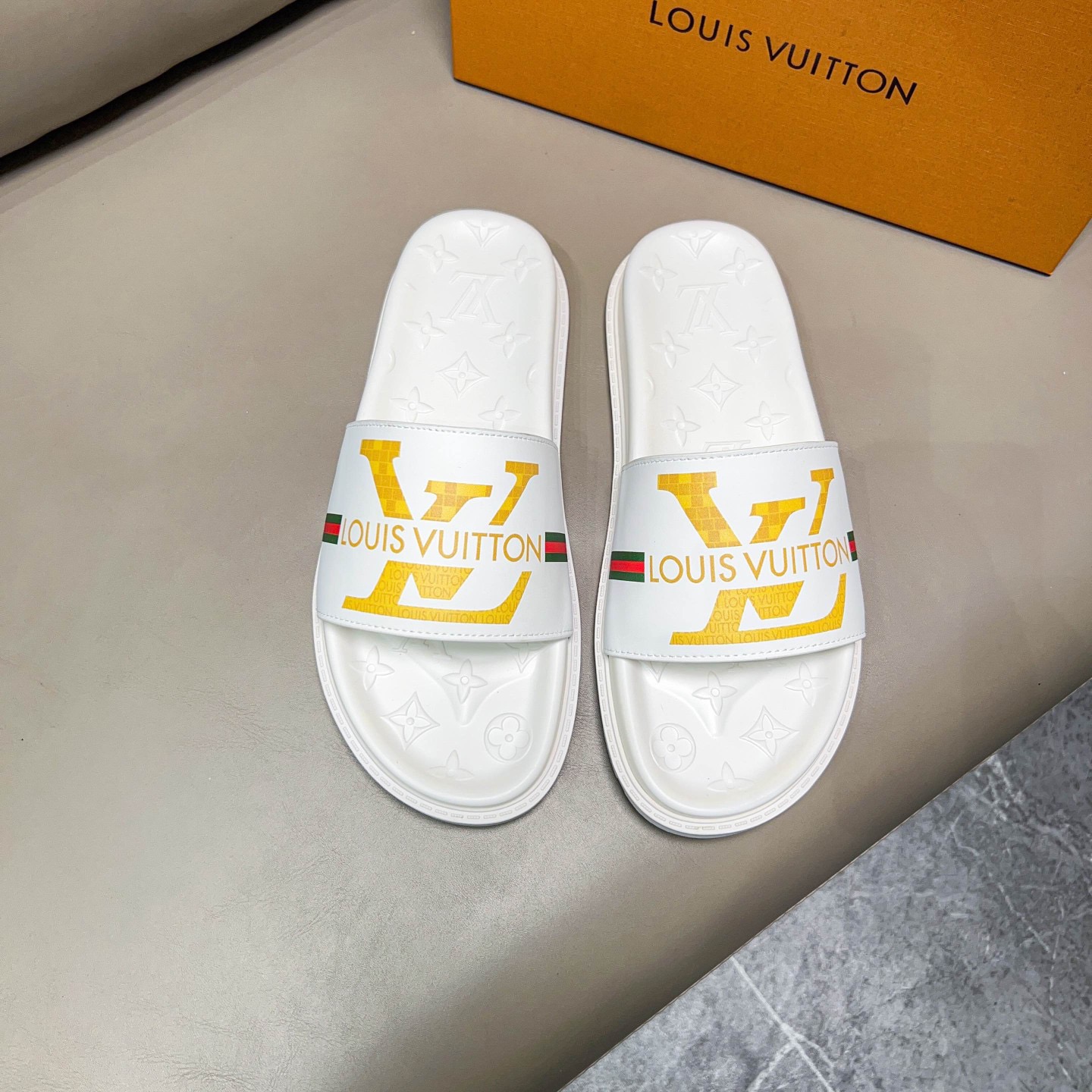 Men L*ouis V*uitton Top Slippers