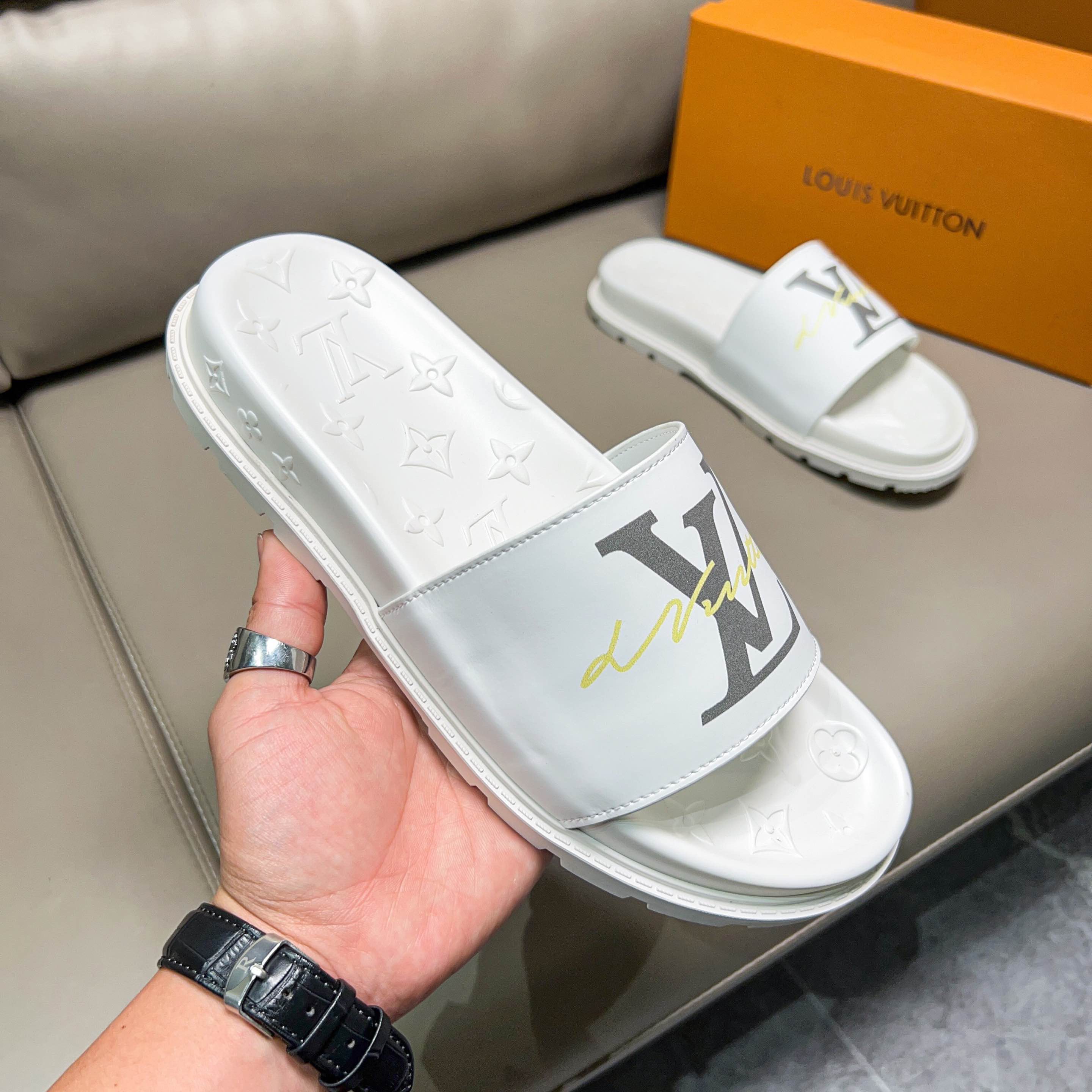 Men L*ouis V*uitton Top Slippers