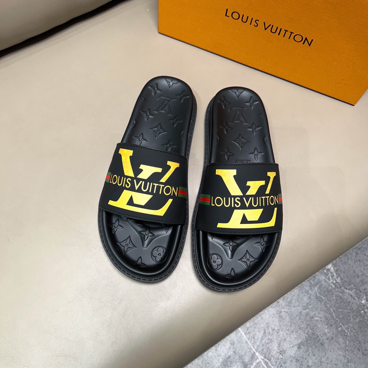 Men L*ouis V*uitton Top Slippers