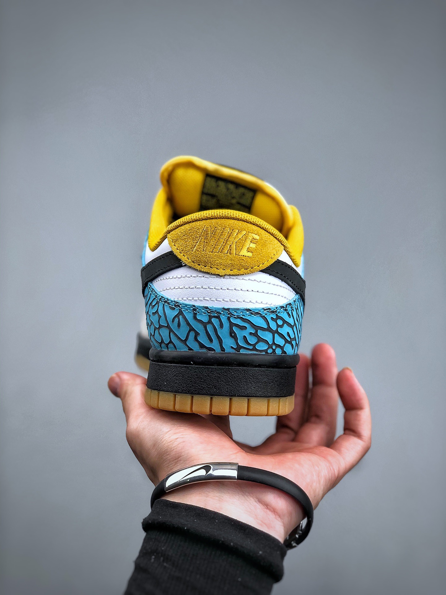 Nike SB Dunk Low