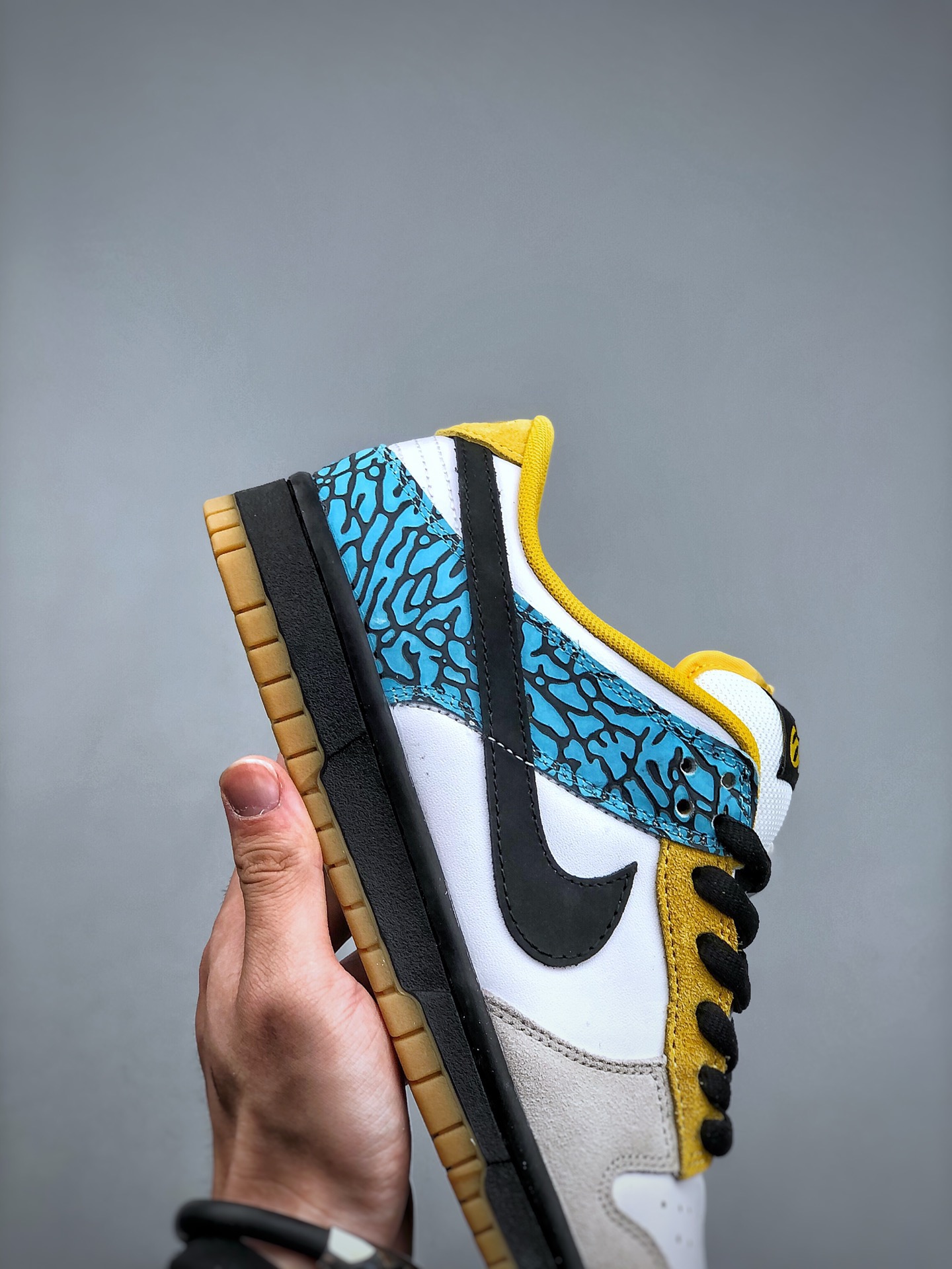 Nike SB Dunk Low