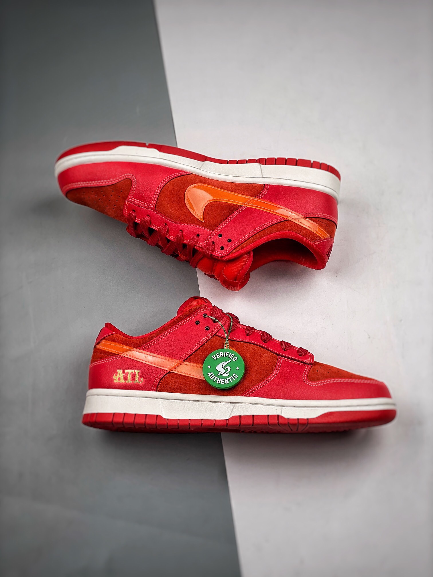 Nike SB Dunk Low