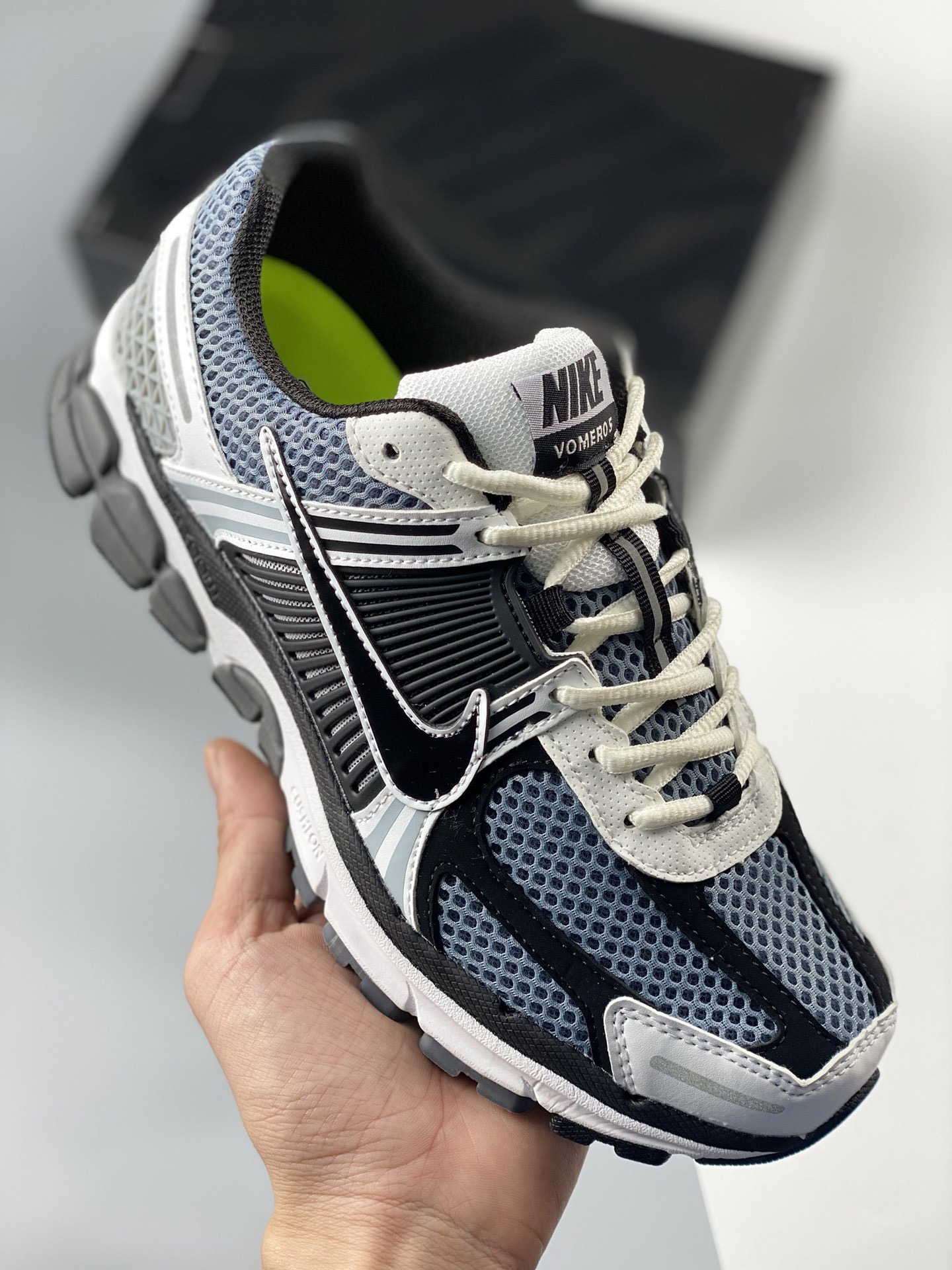 Nike Zoom Vomero 5 SP
