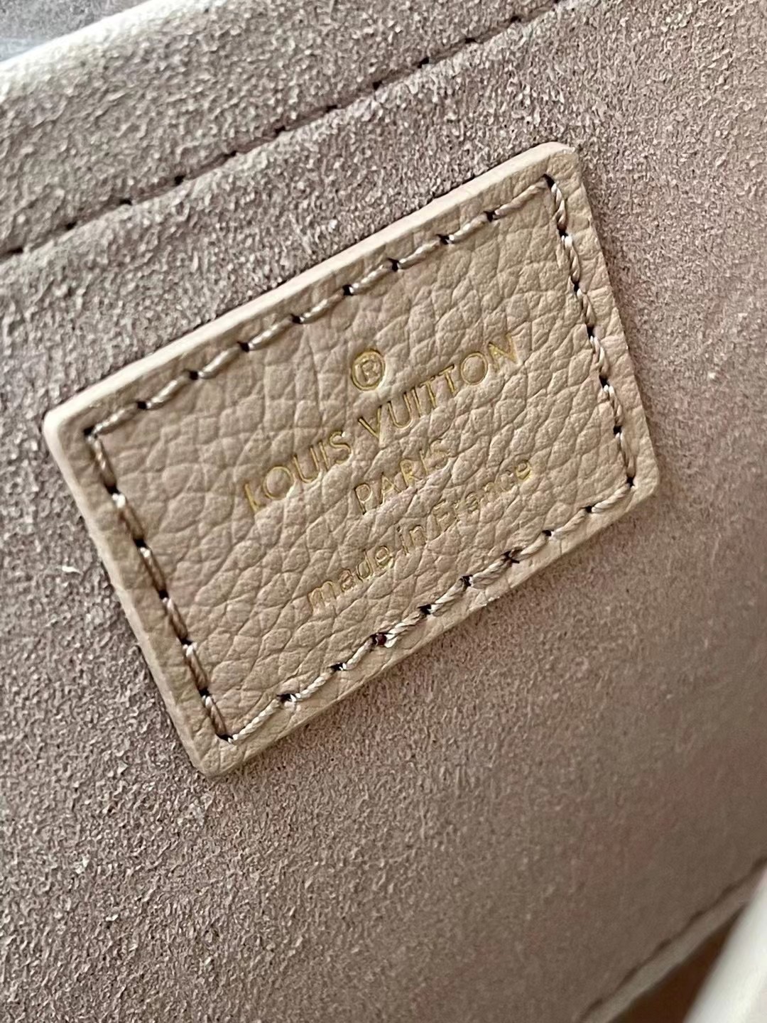 L*ouis V*uitton Top Bag
