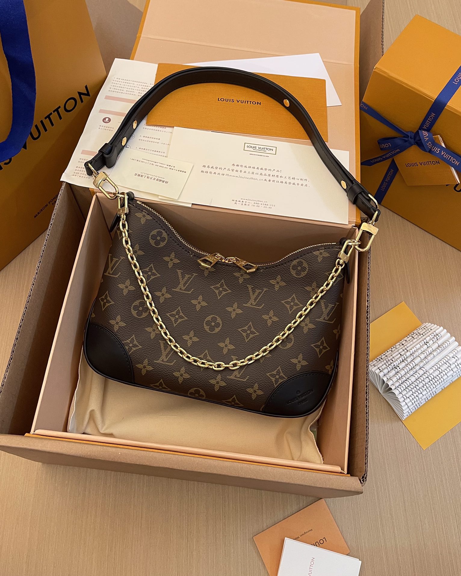 L*ouis V*uitton Top Bag