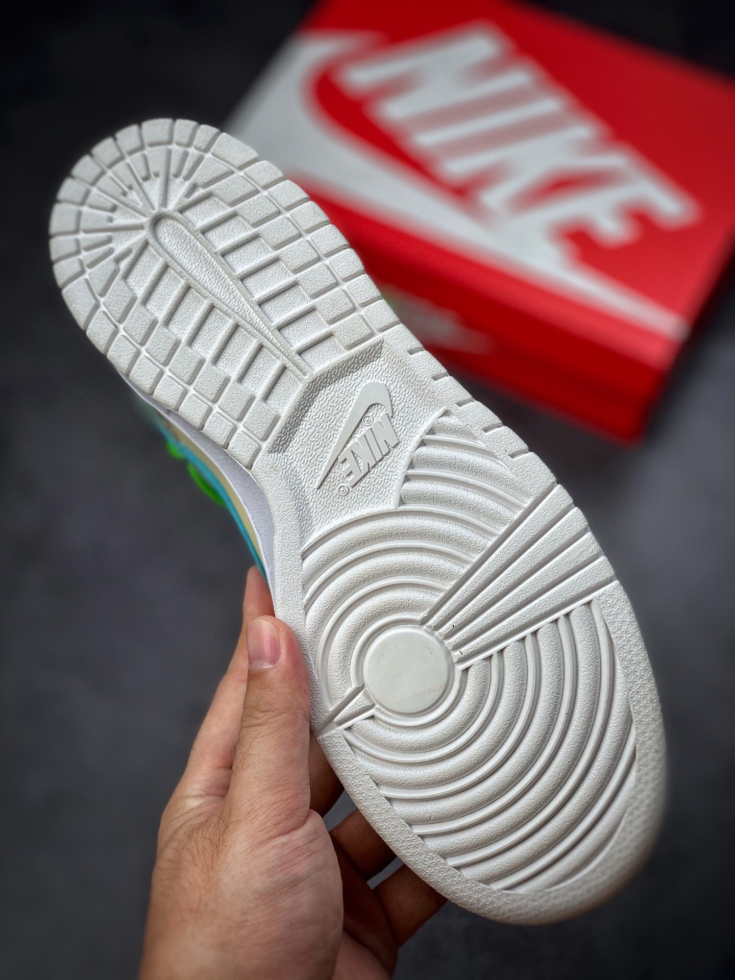Nike SB Dunk Low