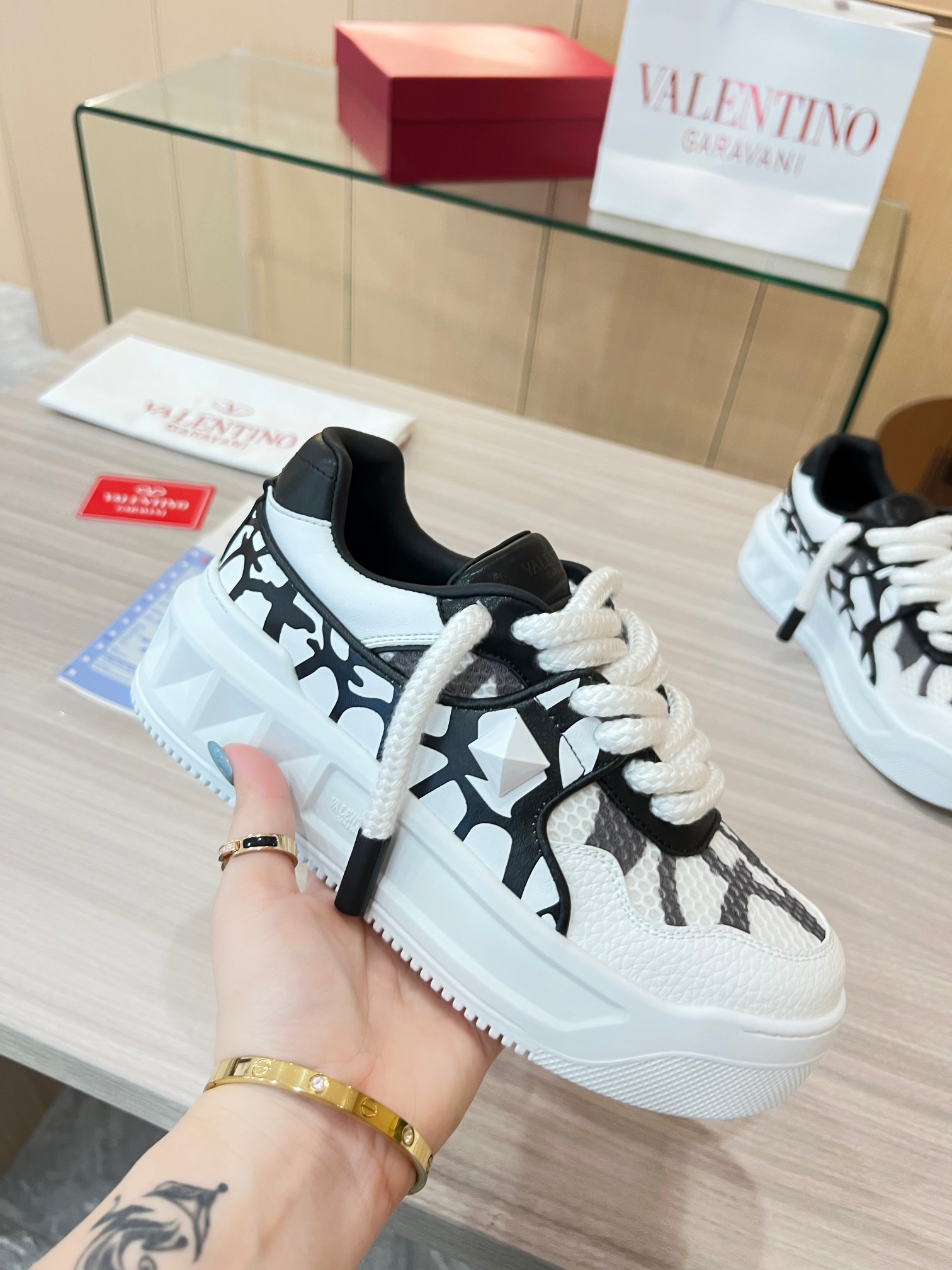 Women Men V*alentino Sneakers Maikesneakers