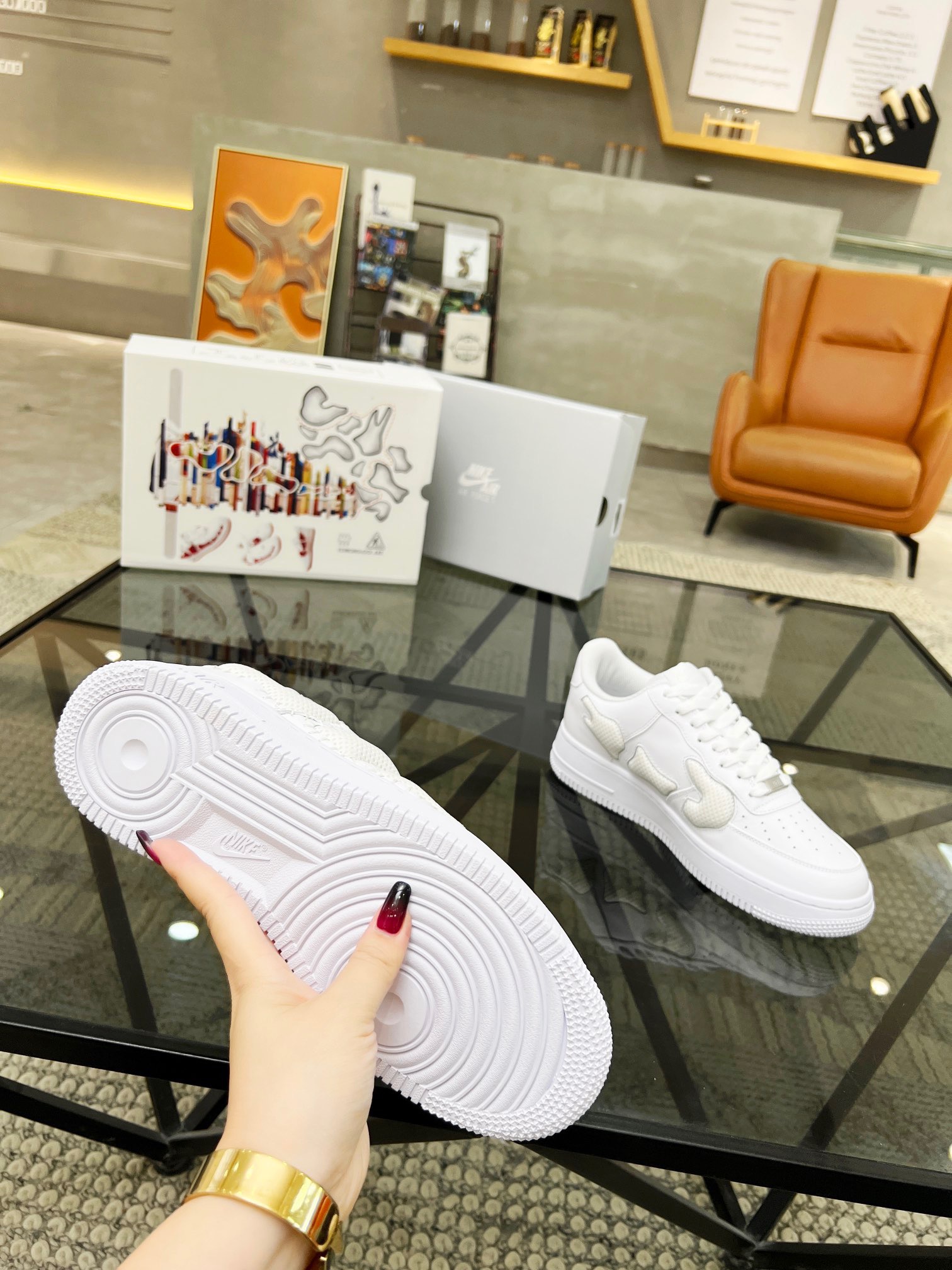Nike Air Force 1