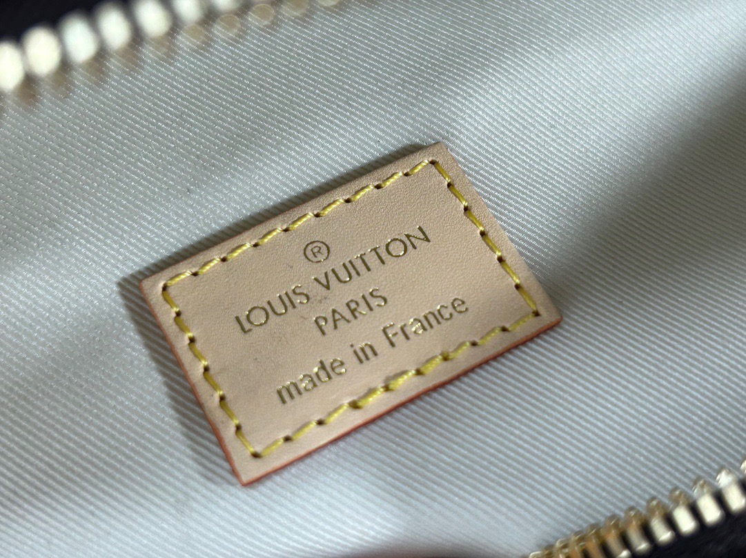 L*ouis V*uitton Top Bag