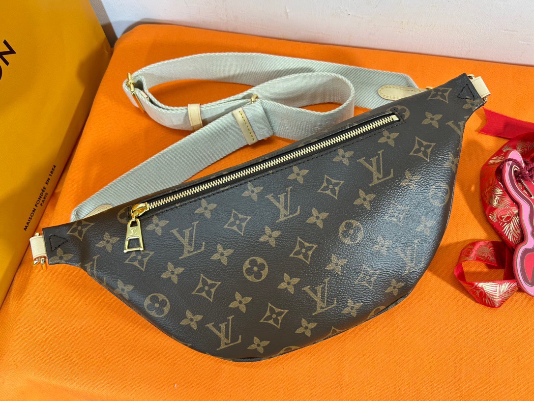 L*ouis V*uitton Top Bag