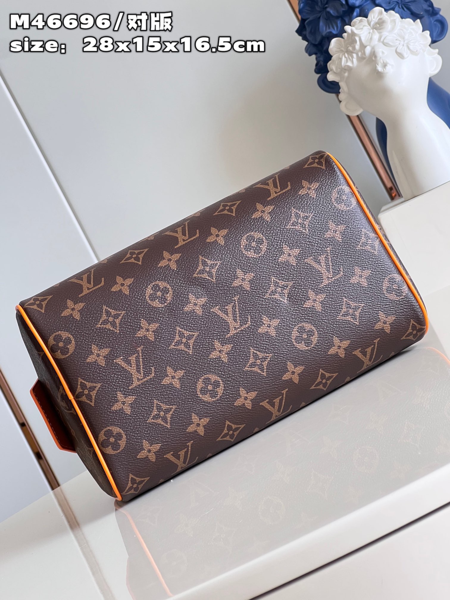 L*ouis V*uitton Top Bag