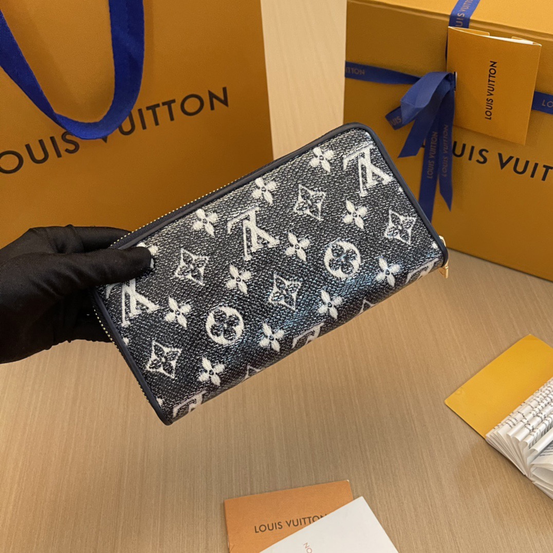 L*ouis V*uitton Top Bag